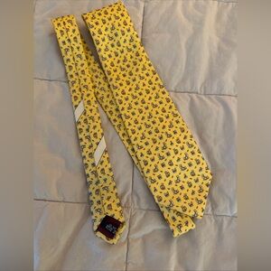 Salvatore Ferragamo Mens Silk Animal Print Classic Neck Tie Yellow 59”x3.5”